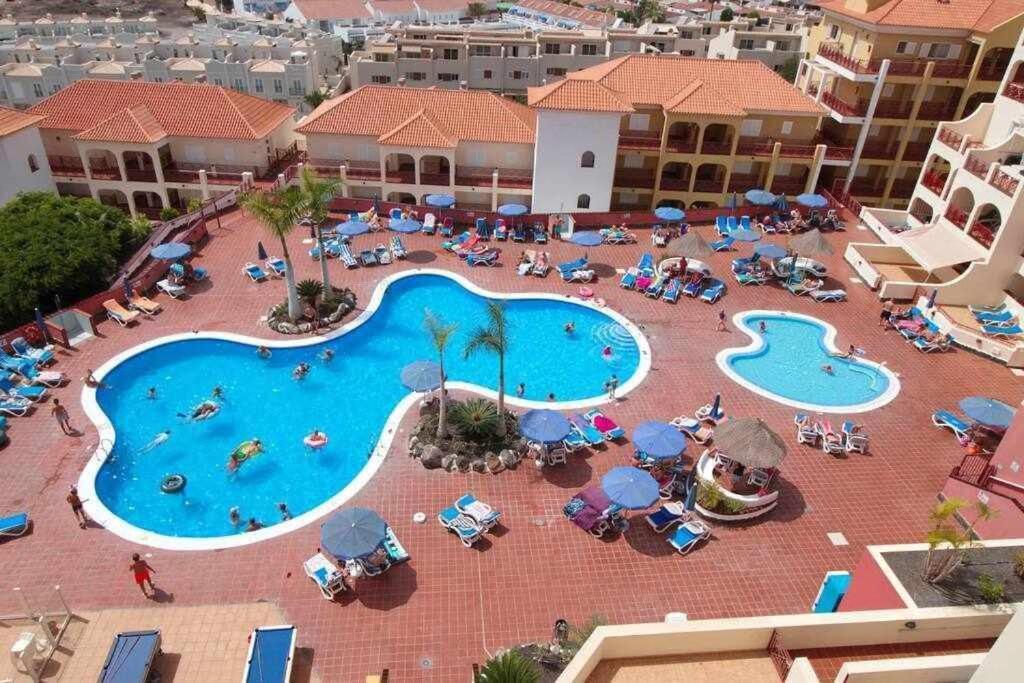 Dinastia B401 By Tenerife Rental & Sales لوس كريستيانوس المظهر الخارجي الصورة