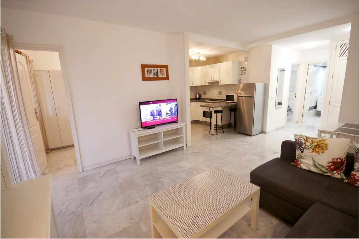 Dinastia B401 By Tenerife Rental & Sales لوس كريستيانوس المظهر الخارجي الصورة