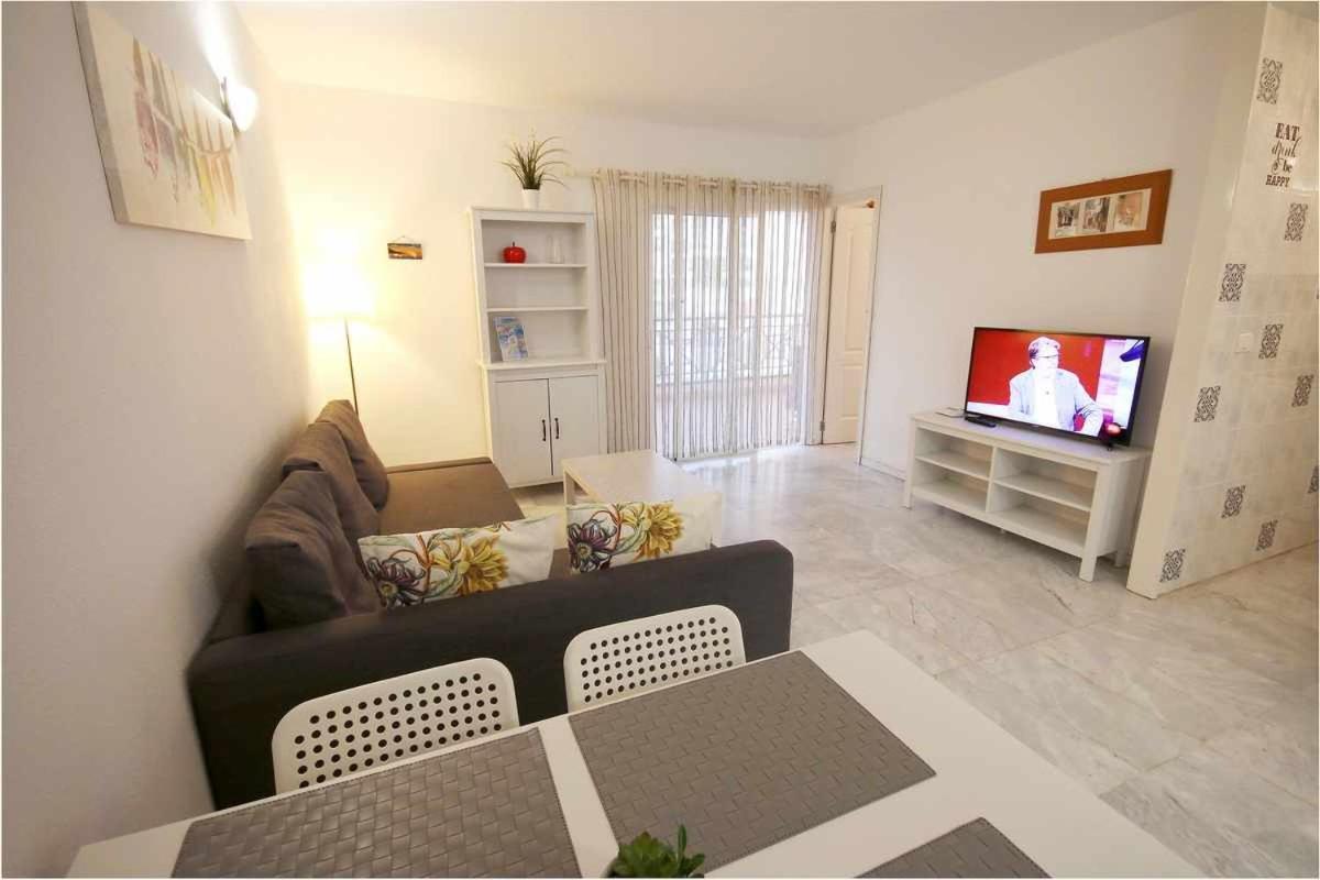 Dinastia B401 By Tenerife Rental & Sales لوس كريستيانوس المظهر الخارجي الصورة
