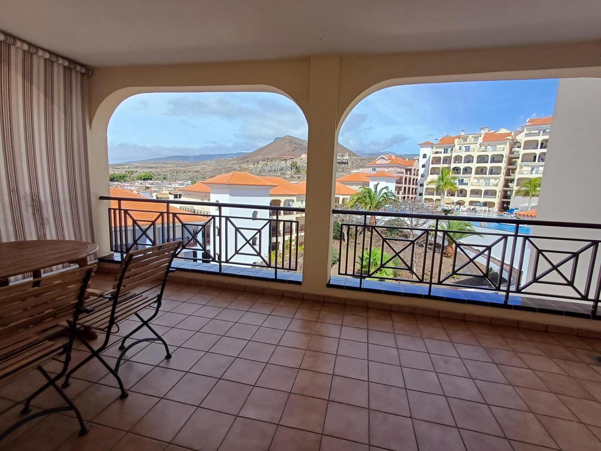 Dinastia B401 By Tenerife Rental & Sales لوس كريستيانوس المظهر الخارجي الصورة